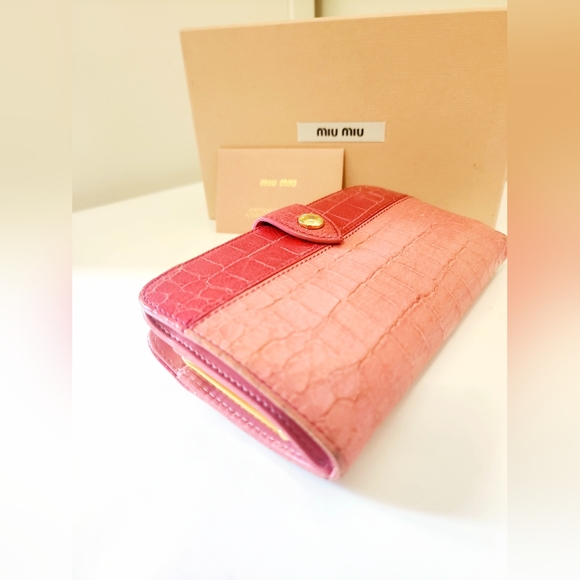 MIU MIU BICOLOR KISSLOCK WALLET - Picture 5 of 8